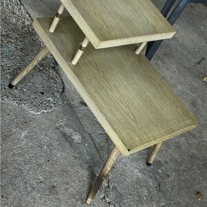 VINTAGE MID CENTURY MODERN BLONDE VENEER 2 TIER END TABLE 1950’s-60’s Era